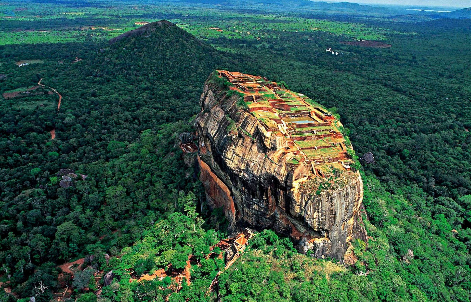 SRI LANKAN WONDERS